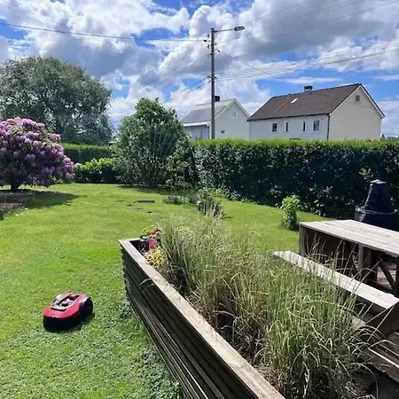 Modern And With Charming Garden Haugesund