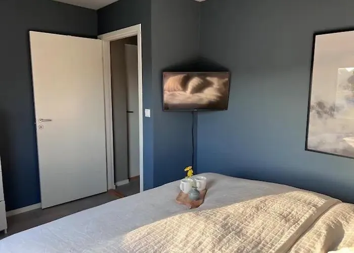 Modern And With Charming Garden * ハウゲスン