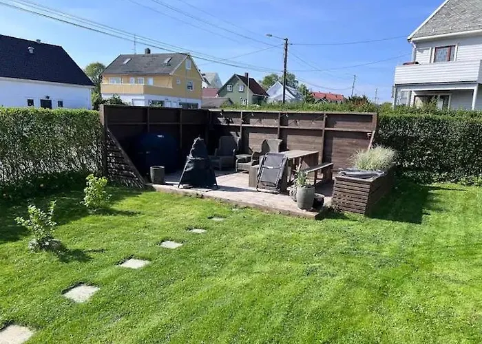 公寓 Modern And With Charming Garden